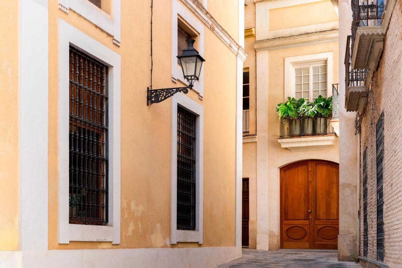 Genteel Home Pasaje Santa Cruz Seville Exterior photo